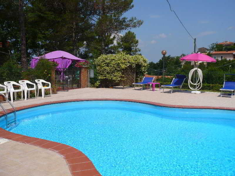 Hotel Il Poggetto Castellina Marittima Exterior foto
